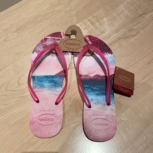 NWT Havaianas Flip Flops